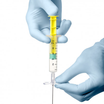 Loss of resistance syringe sensitive usage with tuohy needle
